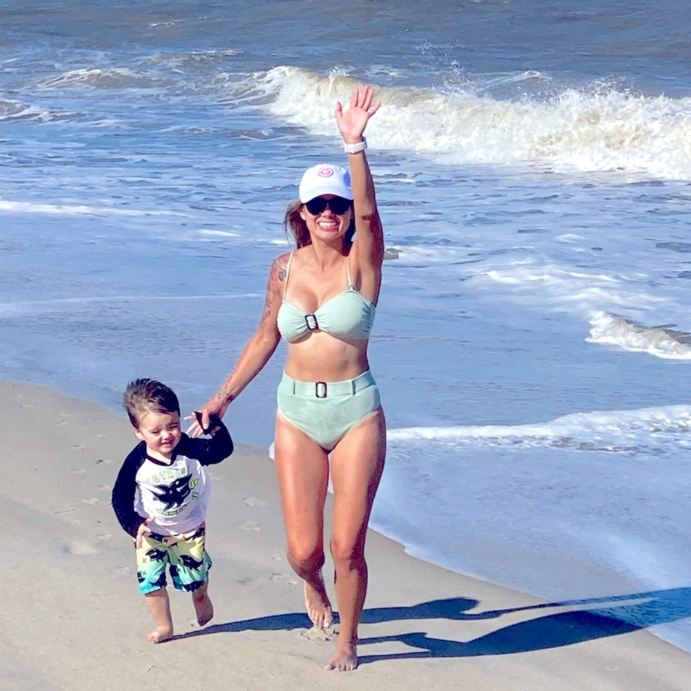 Meet your Posher, Leandra